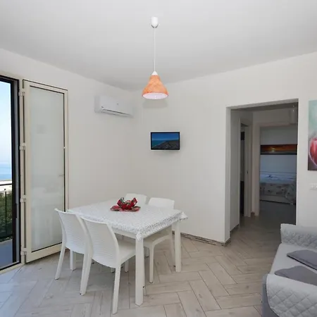 Appartamenti Da Clarissa Guest house Macari