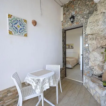 Guest house Appartamenti Da Clarissa Macari
