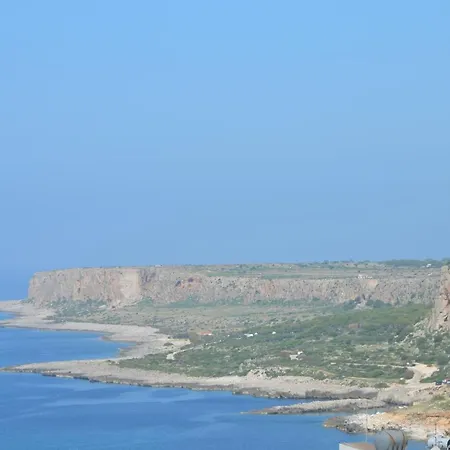 Da Clarissa Konukevi Macari