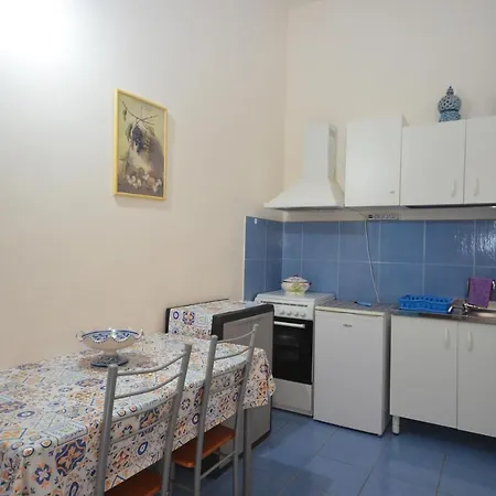 Da Clarissa Konukevi Macari